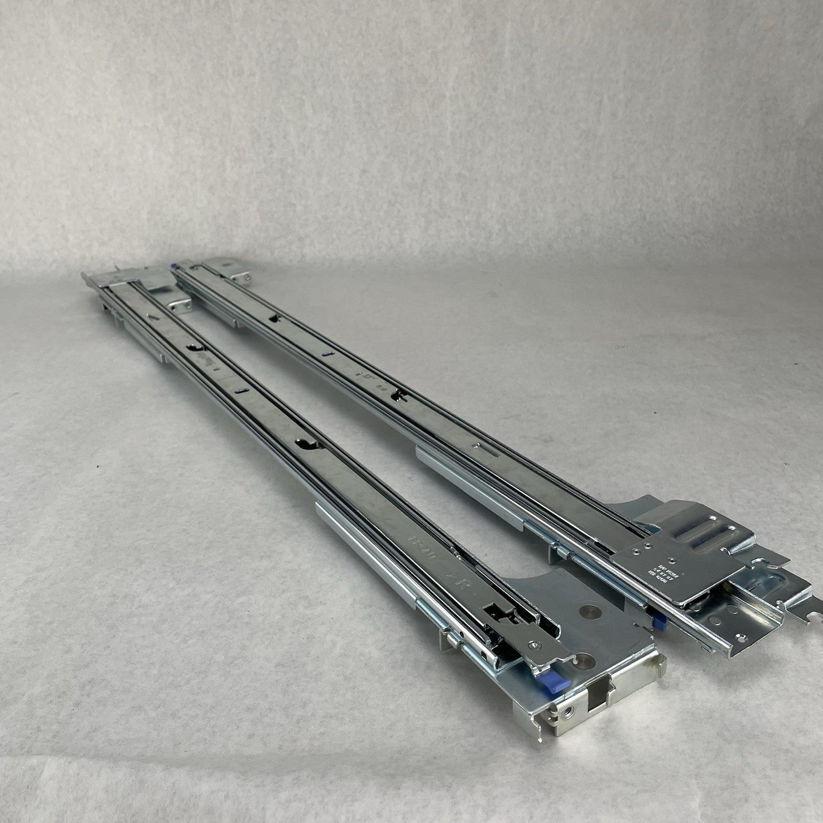 Dell PowerEdge 2950/2970 Sliding Rail CN-0GM761-01078 CN-0UN443-01078 L & R