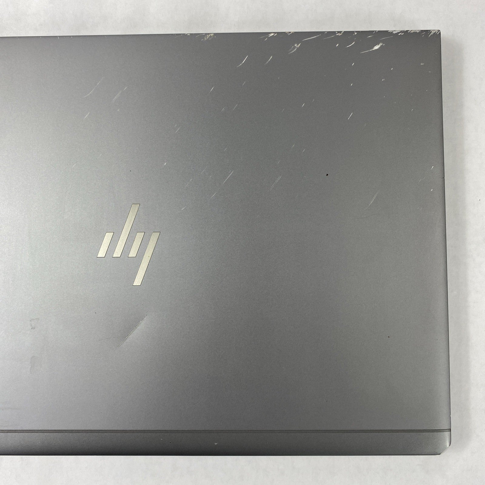 HP ZBook 15u G6 15.6" Touch Core i7-8565U 1.80 GHz 16 GB RAM No HDD No OS