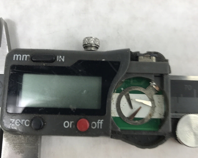 Starrett 799A-12/300 Electronic Caliper Micrometer 67621 - Missing Battery Cover