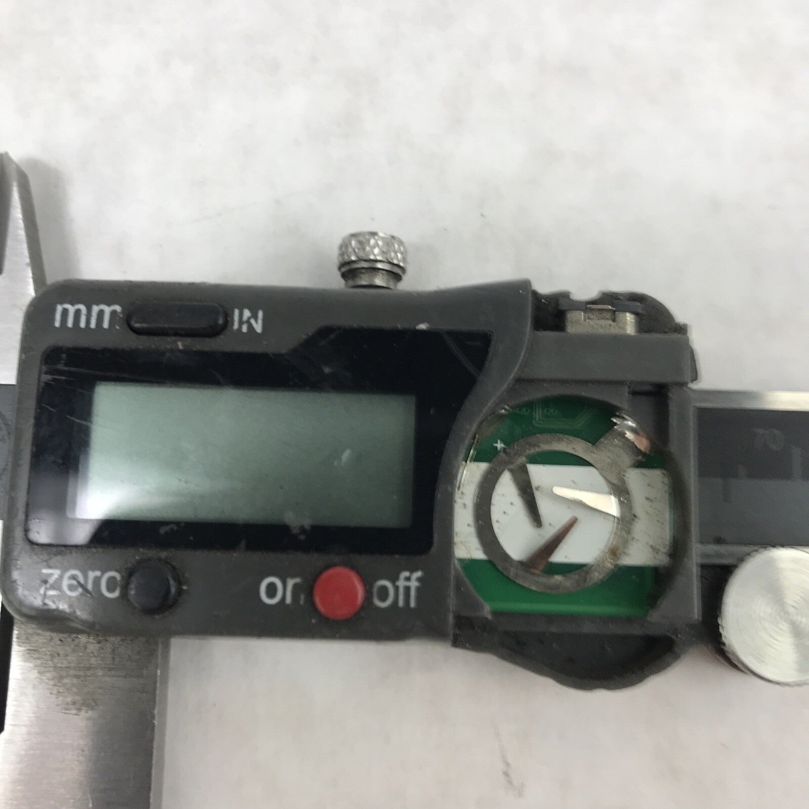 Starrett 799A-12/300 Electronic Caliper Micrometer 67621 - Missing Battery Cover