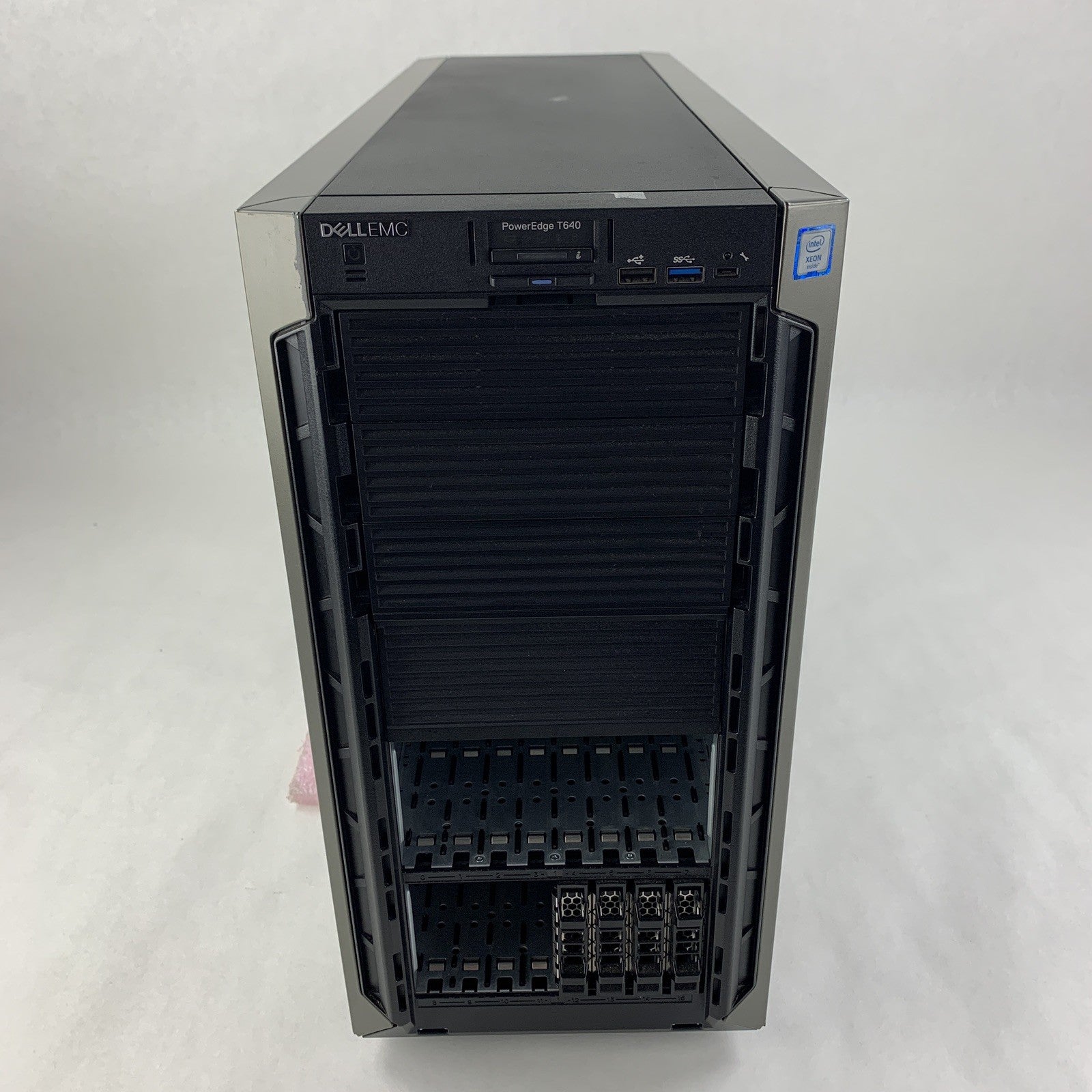 Dell PowerEdge T640 Tower Server 2x  Gold 6125 2.6 GHz  64 GB Ram No OS No HDD