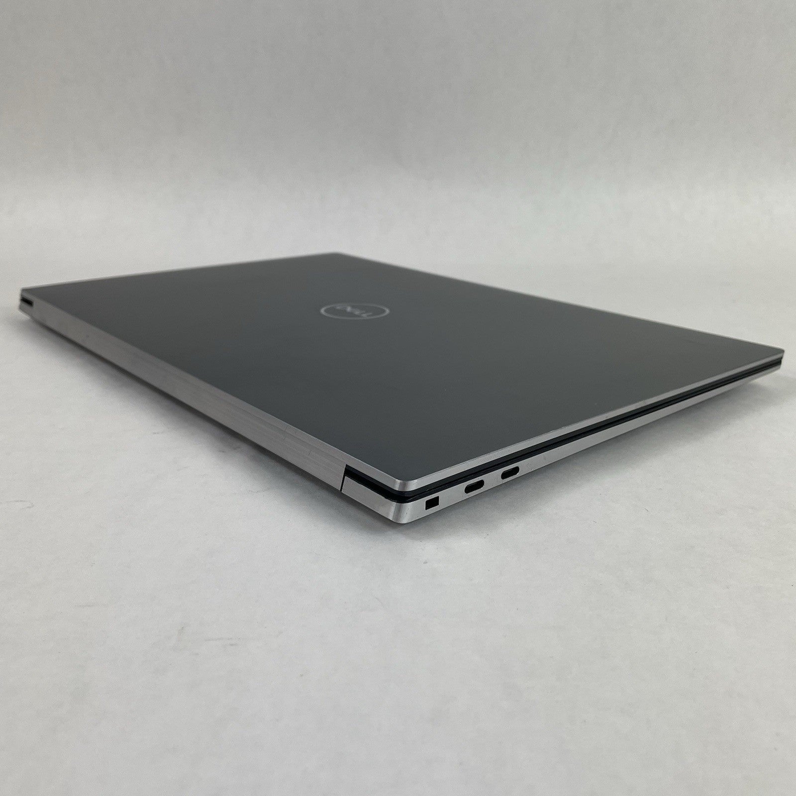 Dell Precision 5560 15.6" i7-11800H 2.30 GHz 32 GB RAM No SSD/OS/AC9