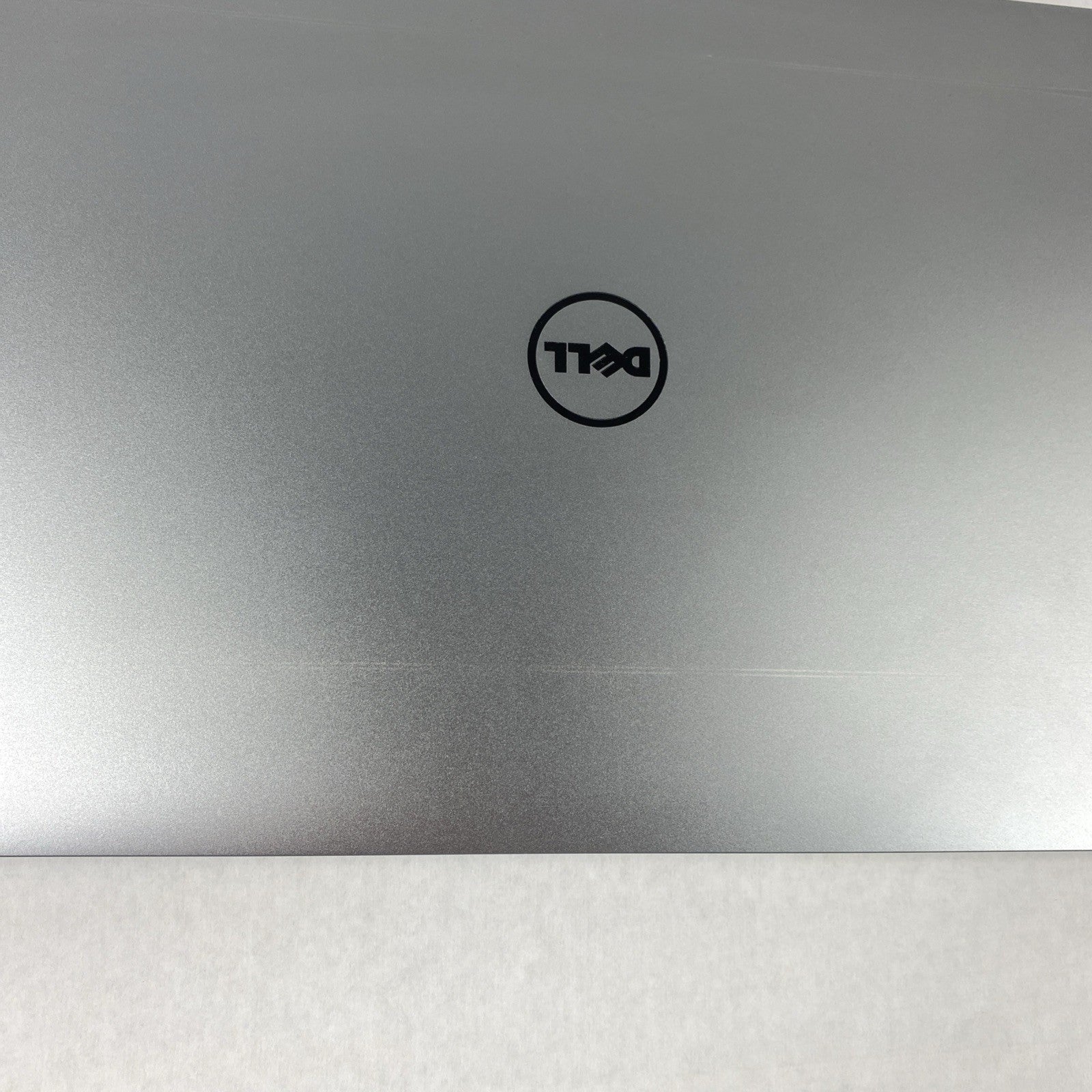 Dell Precision 5510 Core i7-6820HQ 2.7 GHz 8GB RAM 15.6" No Battery No HDD No OS