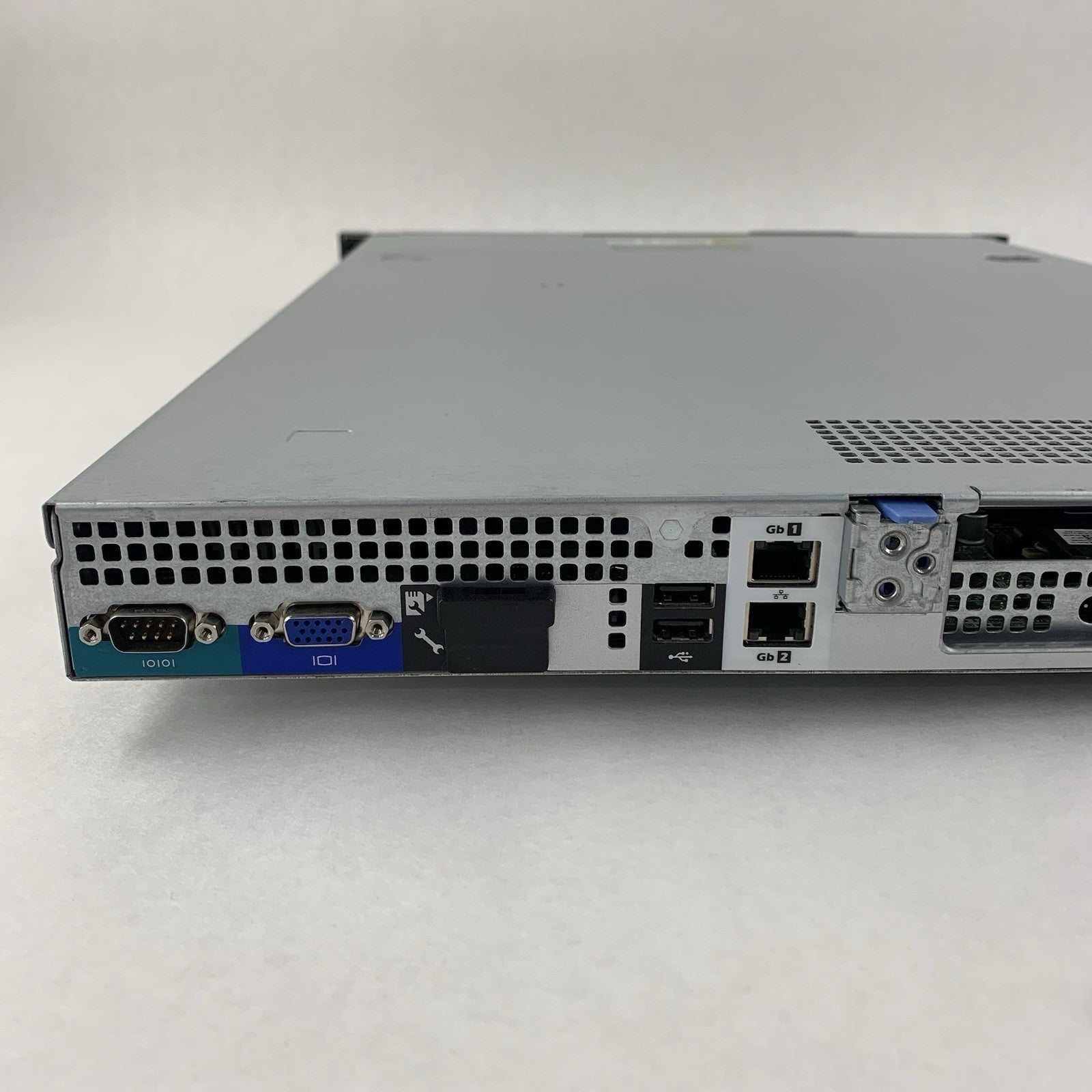 Dell PowerEdge R410 1U Server 2x Xeon E5506 2.13 GHz 2 GB Ram No OS No HDD6