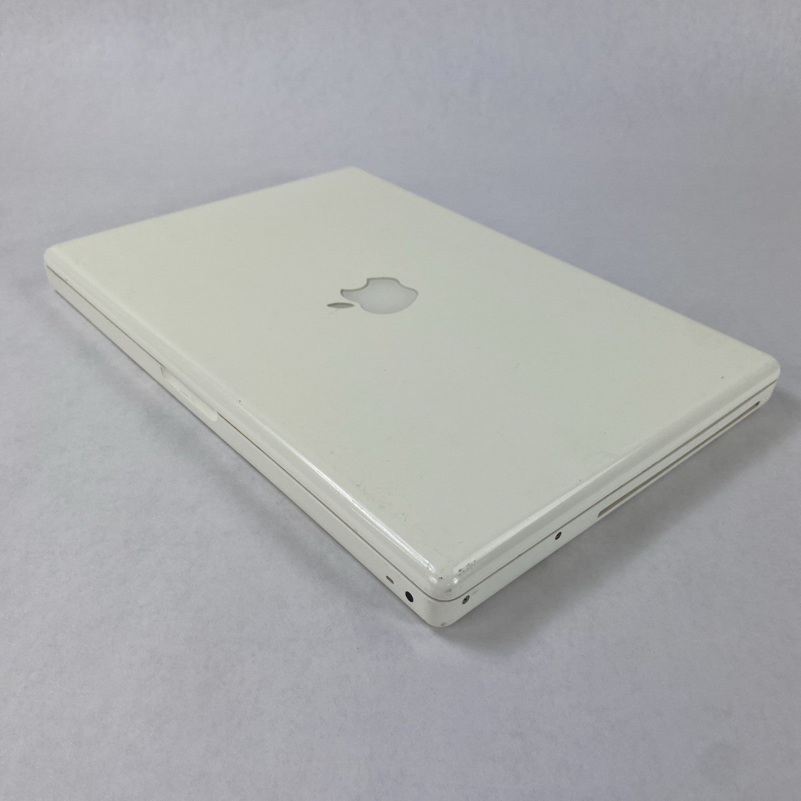 Apple MacBook A1181 2008 13" 2.1GHz Core 2 Duo 1GB RAM No HDD No OS No Battery10