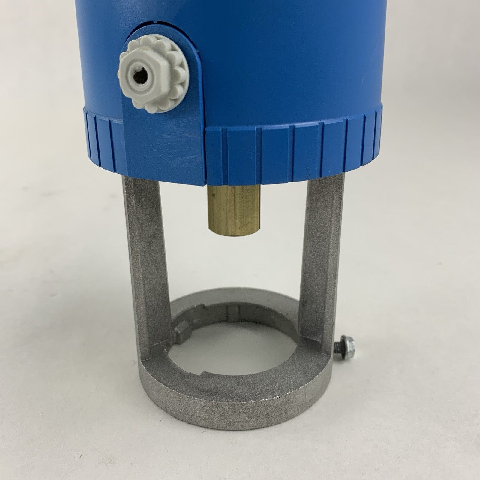 Johnson Controls VA-7152-1001 24V Electric Valve Actuator Untested4