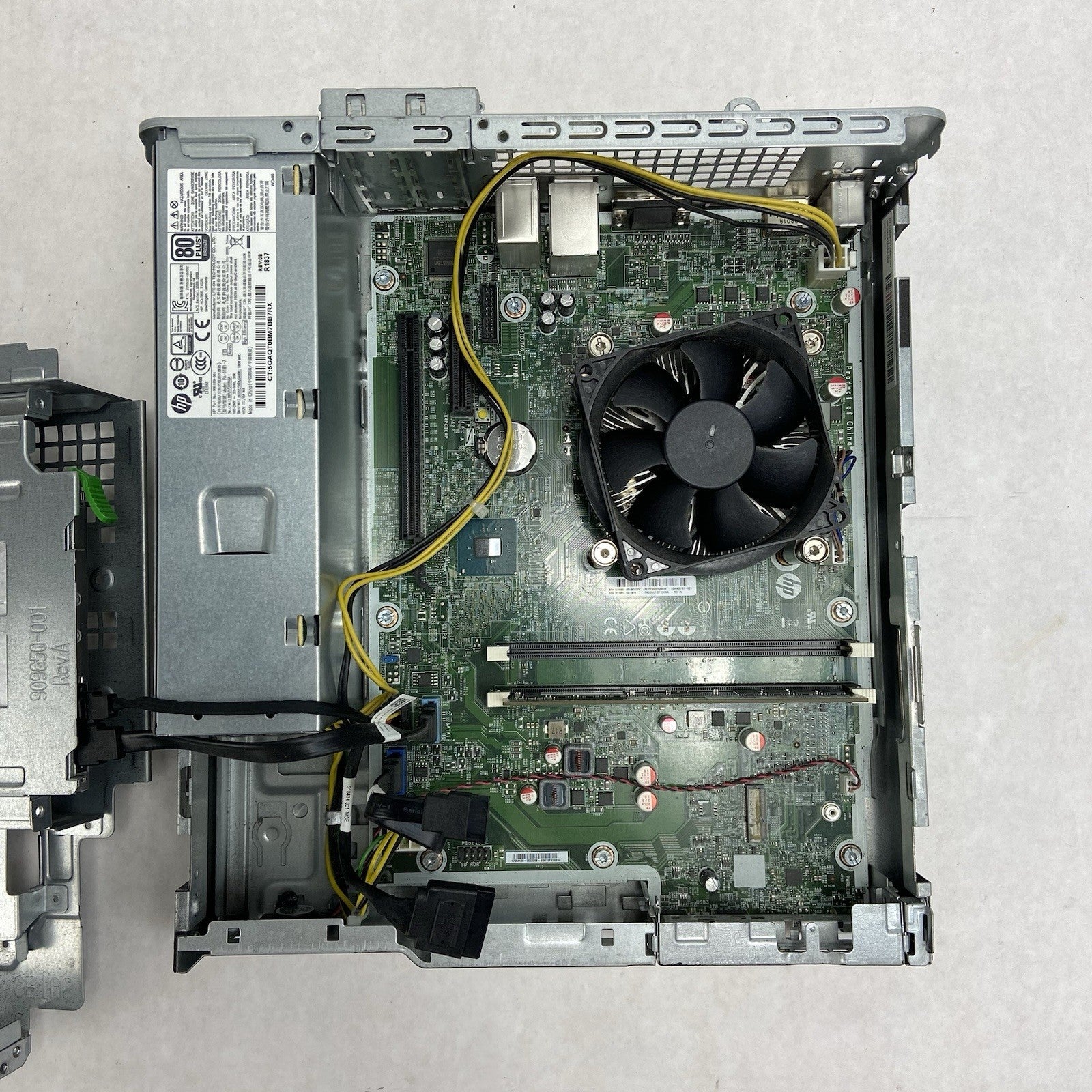 HP ProDesk 400 G4 SFF Intel Core i5-7500 3.4GHz 8GB RAM No HDD No SO9
