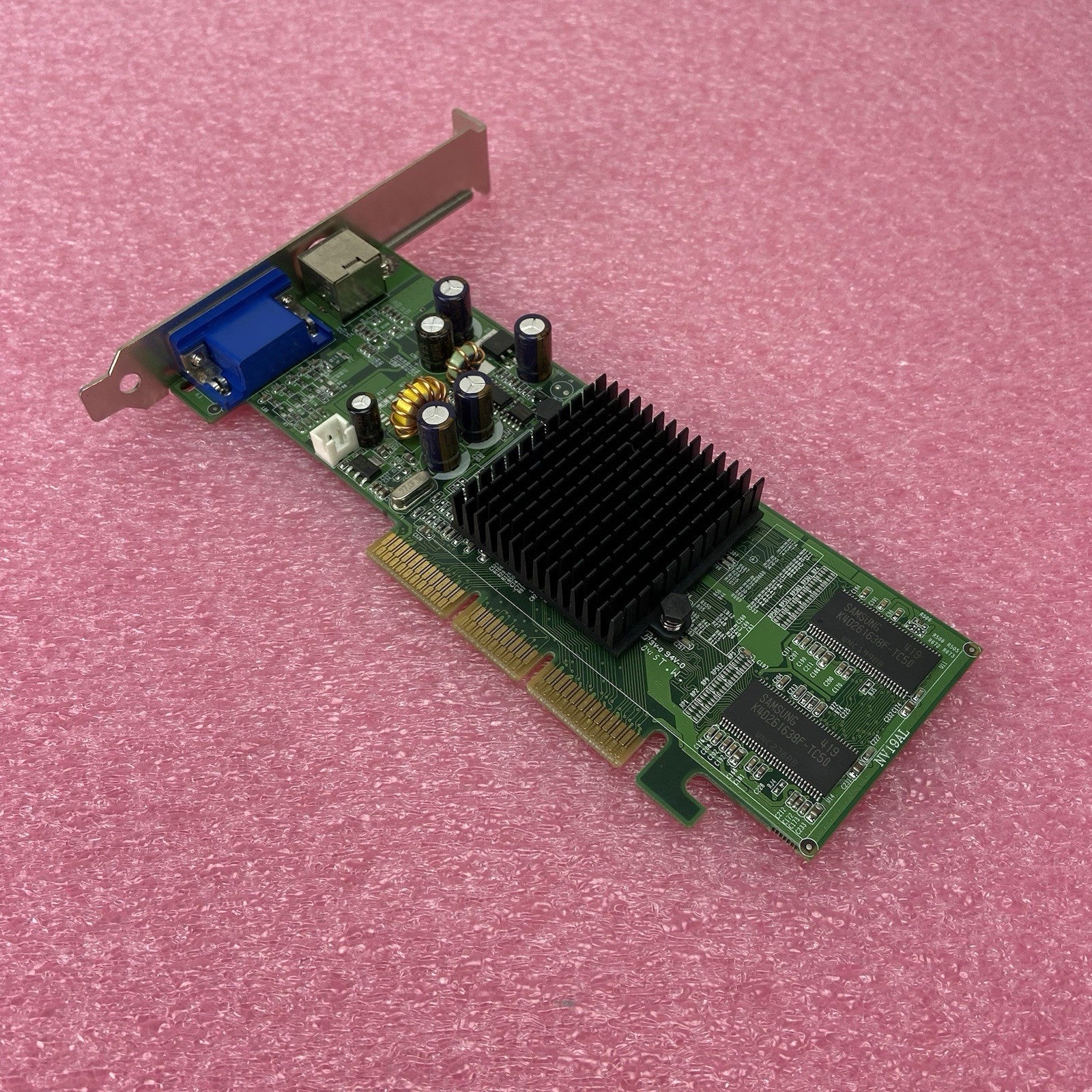 EVGA Nvidia GeForce MX400 64MB DDR 06-A8-NV97-LX AGP Graphics Card0