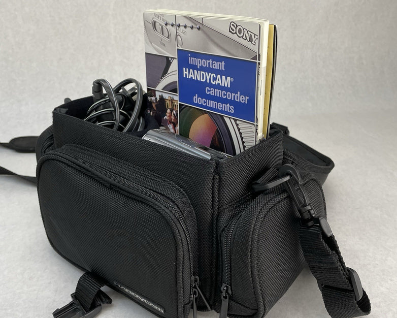 Sony Handycam DCR-PC109 Mini DV Hybrid Camcorder With Nightshot / Nightvision