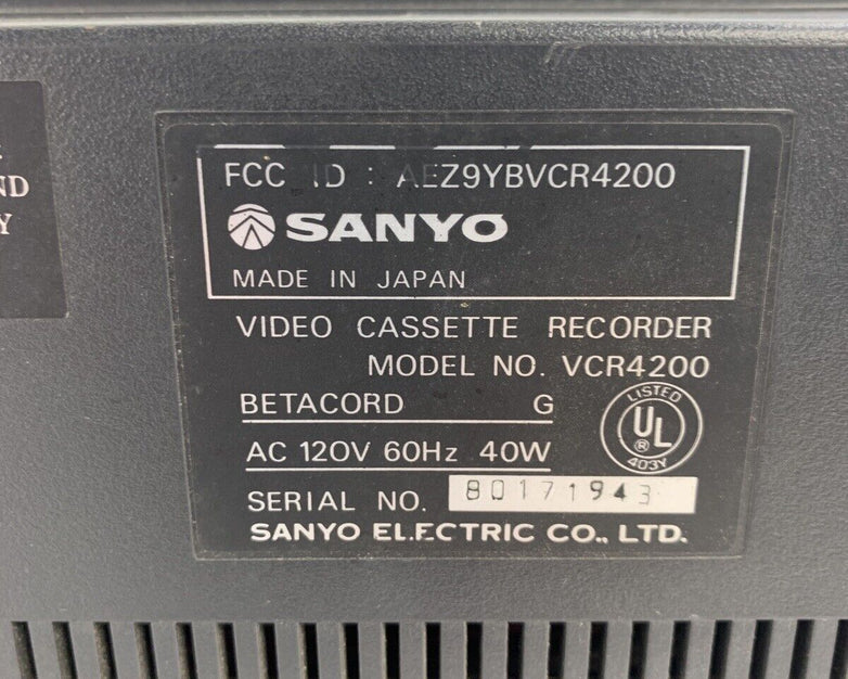Sanyo VCR 4200 Betacord Video Cassette Recorder Power Tested Door Sticks Vintage