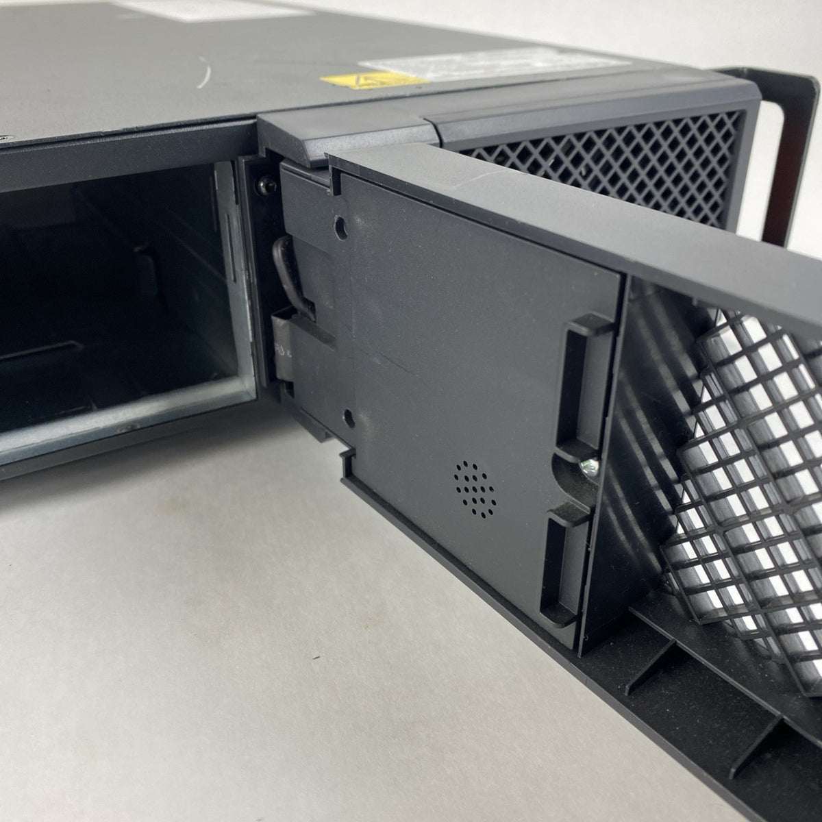 Vertiv Liebert GXT5-2000LVRT24XL 1800W Battery Backups UPS Tested - No Batteries18