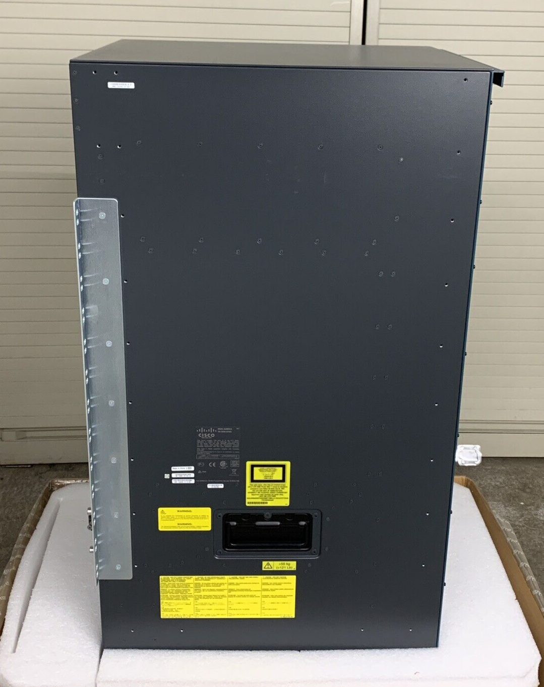Cisco WS-C6509-V-E Genuine  Chassis W/ 1x Power Supply Box Opened No Faceplate