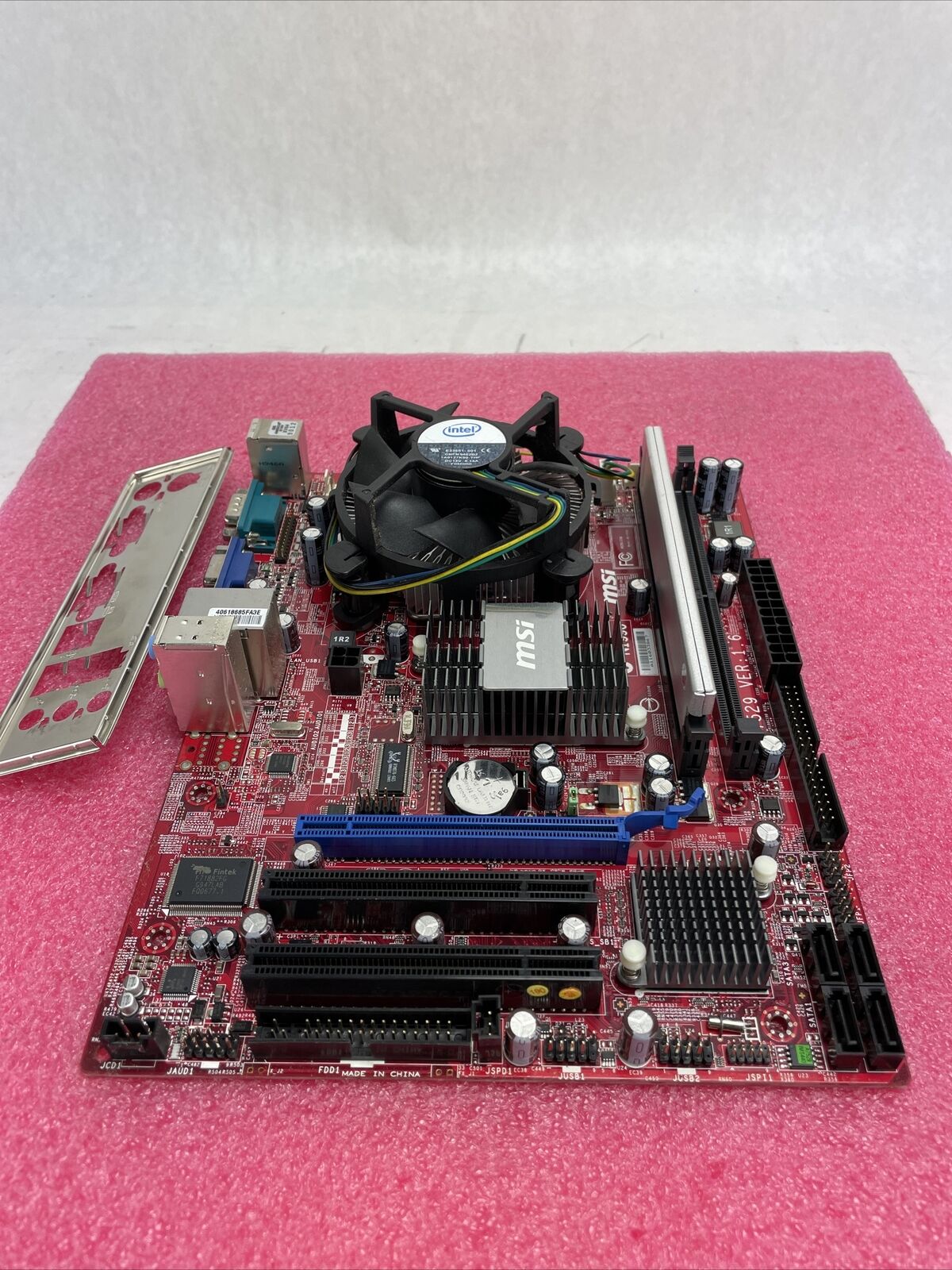 MSI MS-7529 Motherboard Intel Celeron E3200 2.4GHz 2GB RAM w/Shield