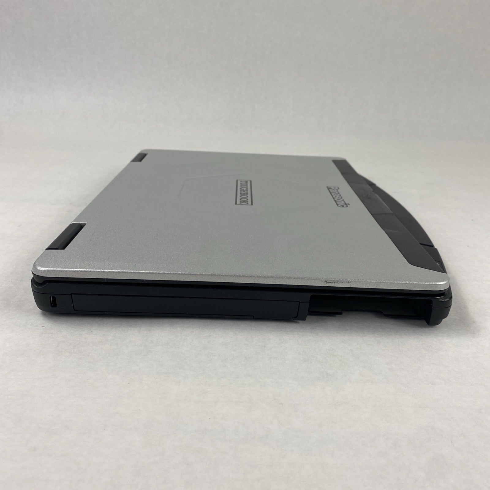 Panasonic Toughbook CF-54 14" Touch i5-6300U 2.4GHz 8GB RAM No Battery No HDD/OS
