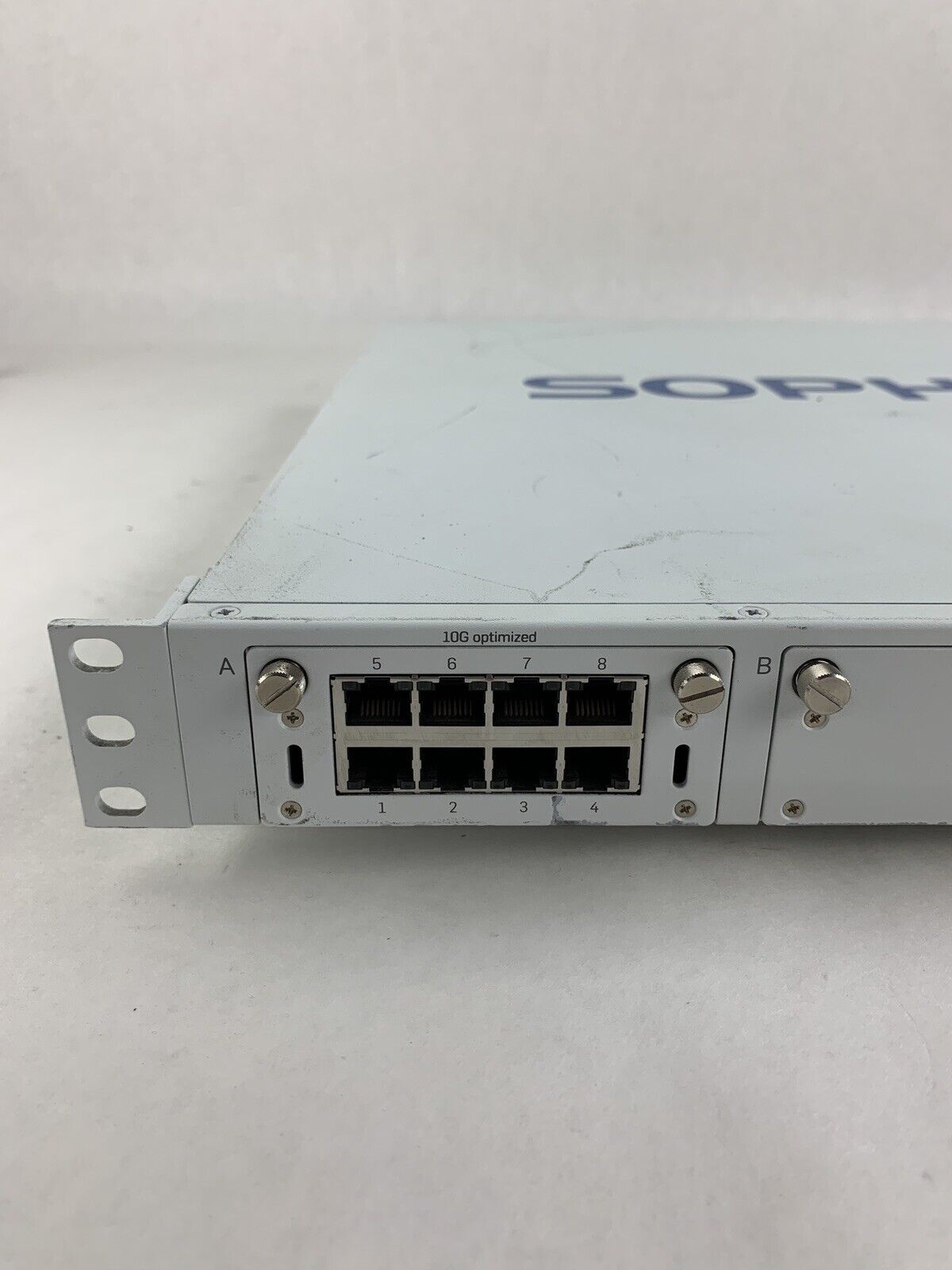 Sophos SG 430 Firewall Security Appliance W/8 GbE Port Module No HDD No OS