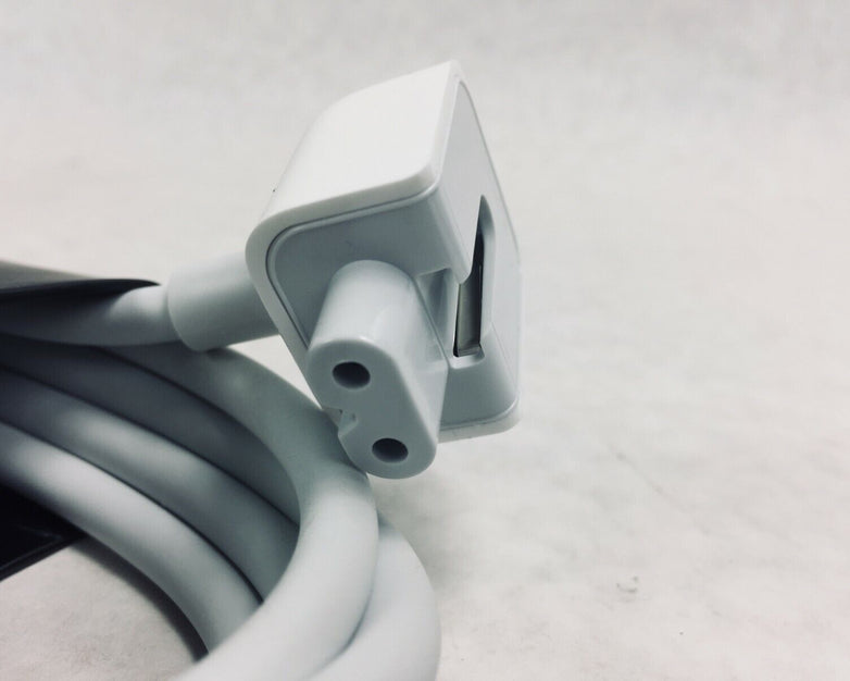 Lot of 2  OEM Apple (Longwell)  E344535  LS-7A  2.5A 125V  6Ft  AC Power Cord