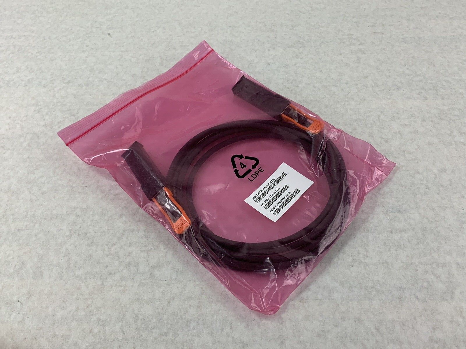 Cisco QSFP-H40G-CU3M 40GB QSFP Direct Attach Copper Cable 37-1317-03