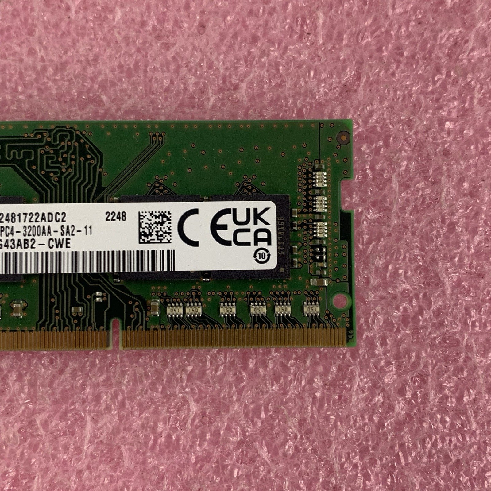 Samsung M471A2G43AB2-CWE  16 GB DDR4 SO-DIMM PC4-3200 260-Pin Laptop Memory Ram3