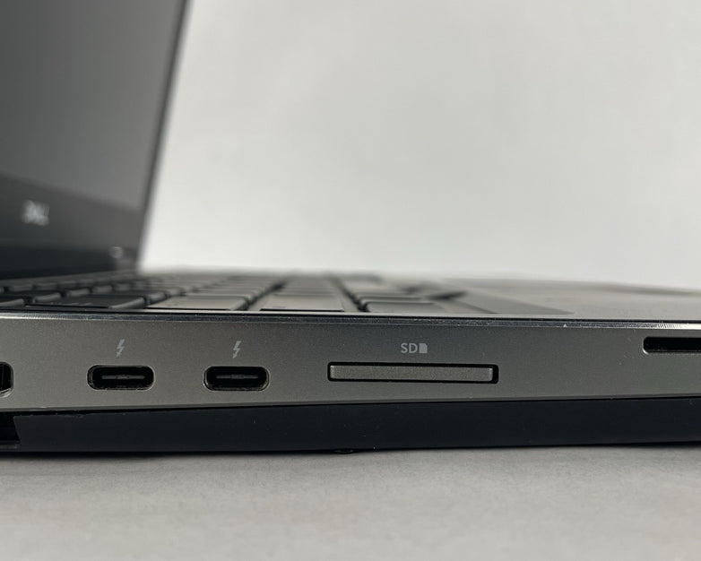 Dell Precision 7530 15.6" i7-8850H 2.60 GHz 16 GB RAM No SSD/OS/AC - READ