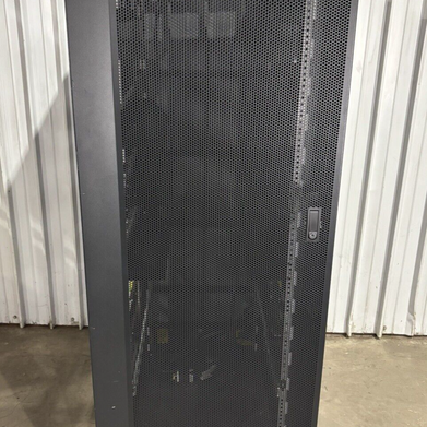 IBM 7014/7015/7017 00P1896 36U Server Rack Cabinet Missing Side Panel