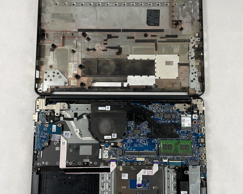 Dell Latitude 3500 15.6" Core i7-8565U 1.80 GHz 8 GB RAM No SSD No OS No Battery