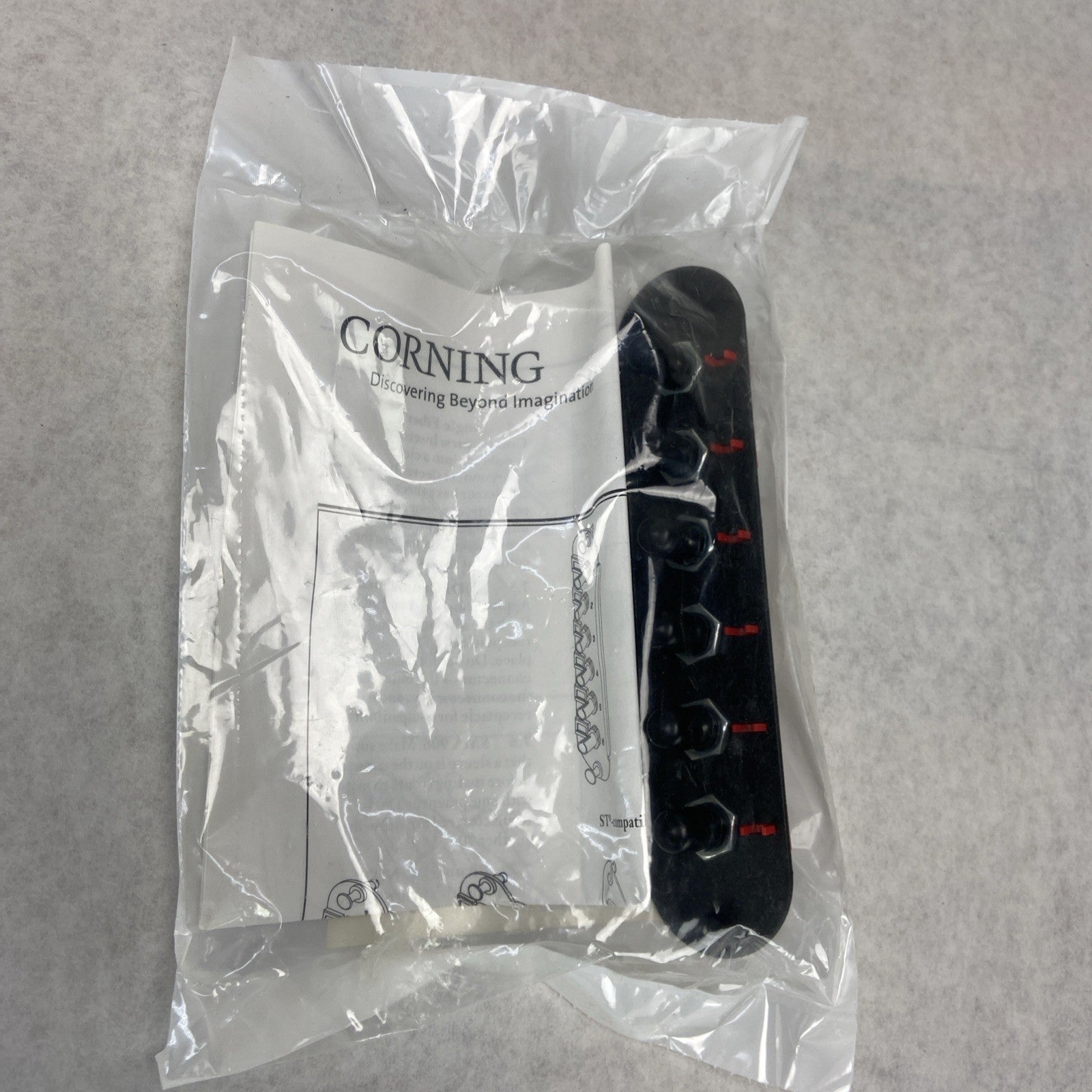 Corning Lanscape CCH-CP06-15T Panel ST CR MM Simplex 6 Fiber OM1 62.5 um