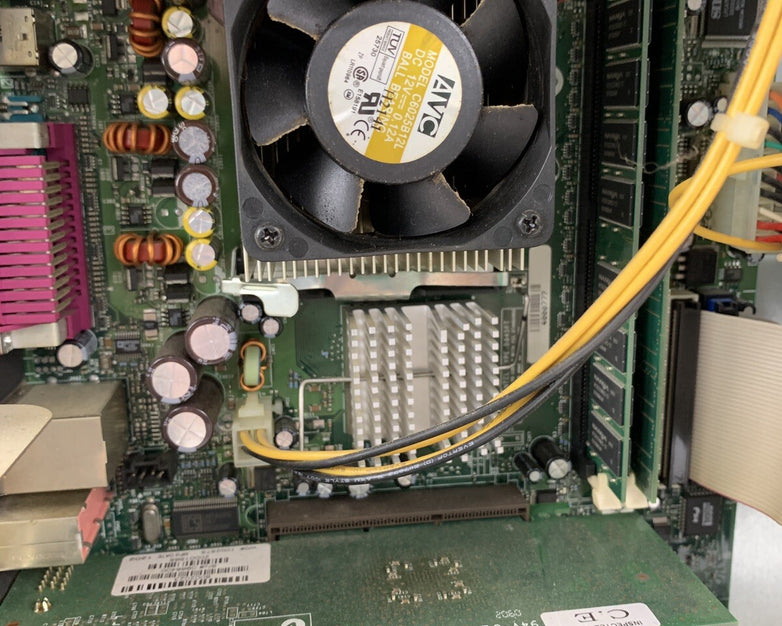 Gateway E-3600 MT Intel Pentium 4 1.6 GHz 680 MB RAM No HDD No OS