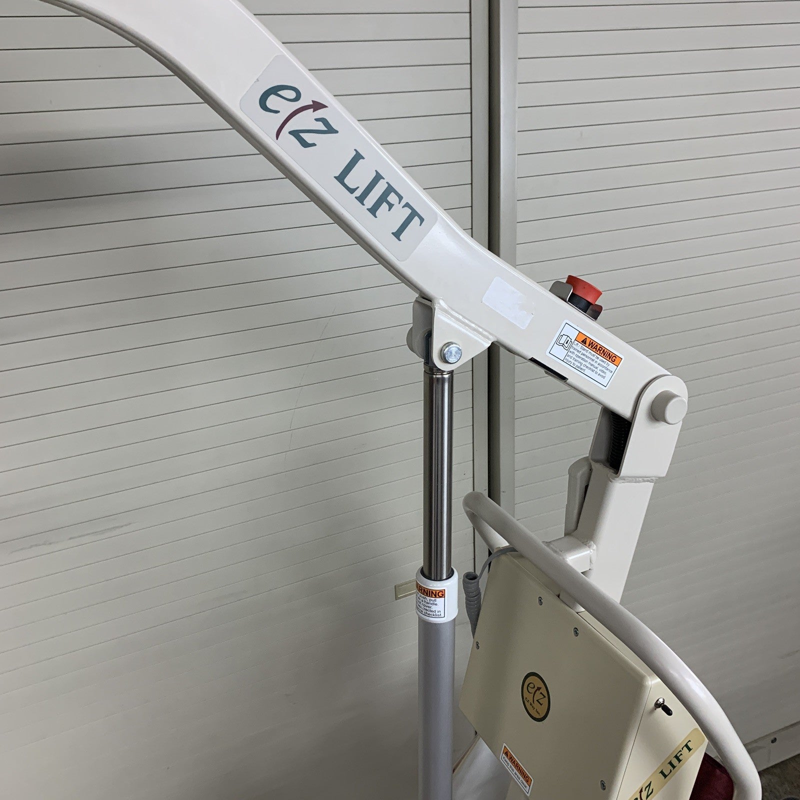 EZ Way 598 EZ Lift Patient Positioner W/ Battery No Charger