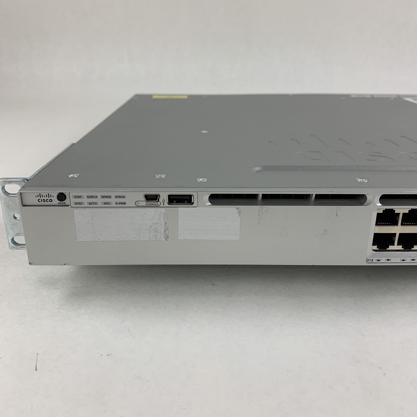 Cisco Catalyst 3850 WS-C3850-24T-S V07 24-Port Ethernet Network Switch Tested