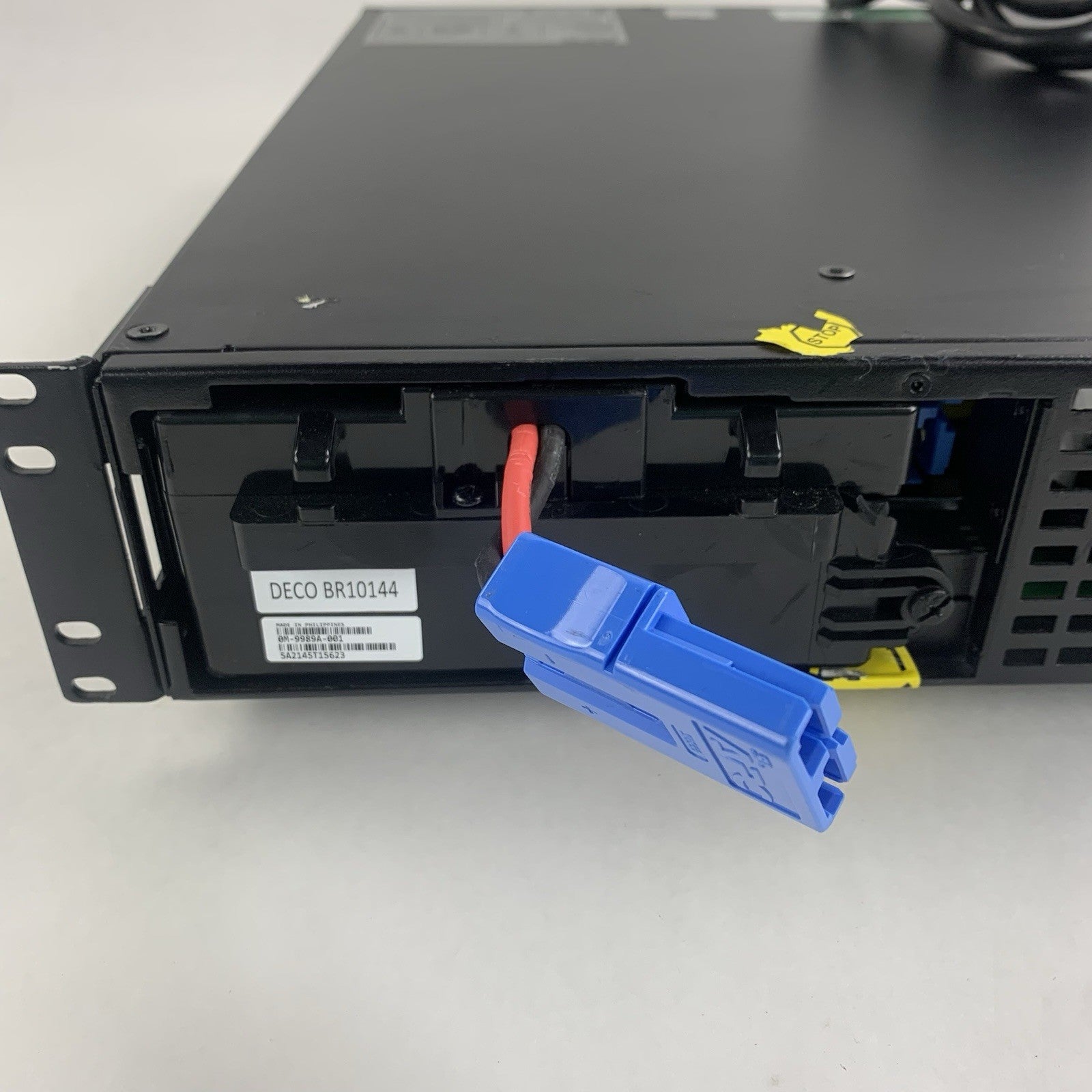 APC SMX1500RM2UC SmartUPS LCD 1500va Tested w/ rack ears No Batteries/Faceplate3