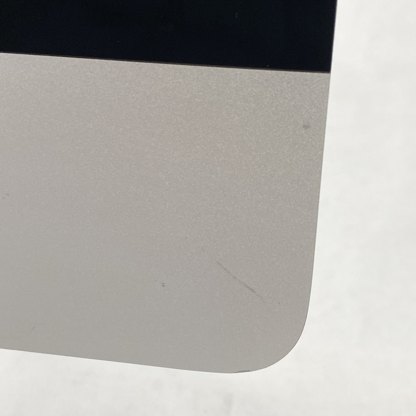 Apple A1418 iMac 21.5" 2015 1.6 GHz Core i5 8 GB RAM 1TB HDD macOS 12.7.6