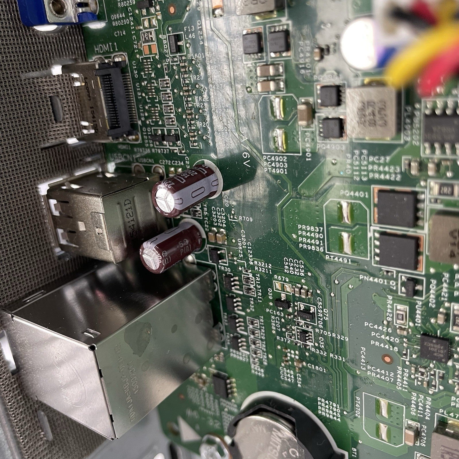 DELL INSPIRON 3252 INTEL Pentium N3700 1.6GHz 4GB No HDD No OS