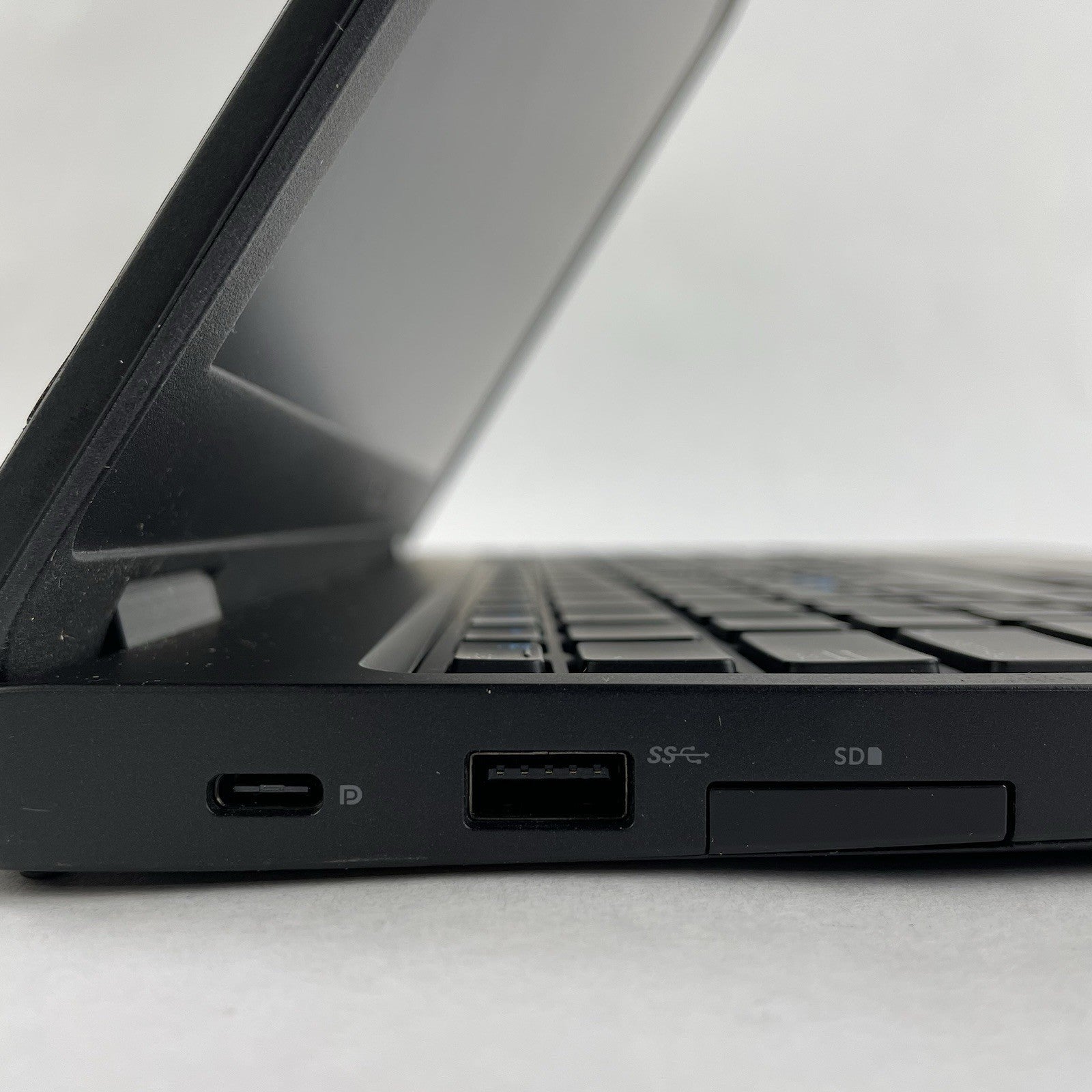 Dell Latitude 5590 15.6" i5-8250U 1.60 GHz 8 GB RAM No SSD/OS/AC - Wifi Card6