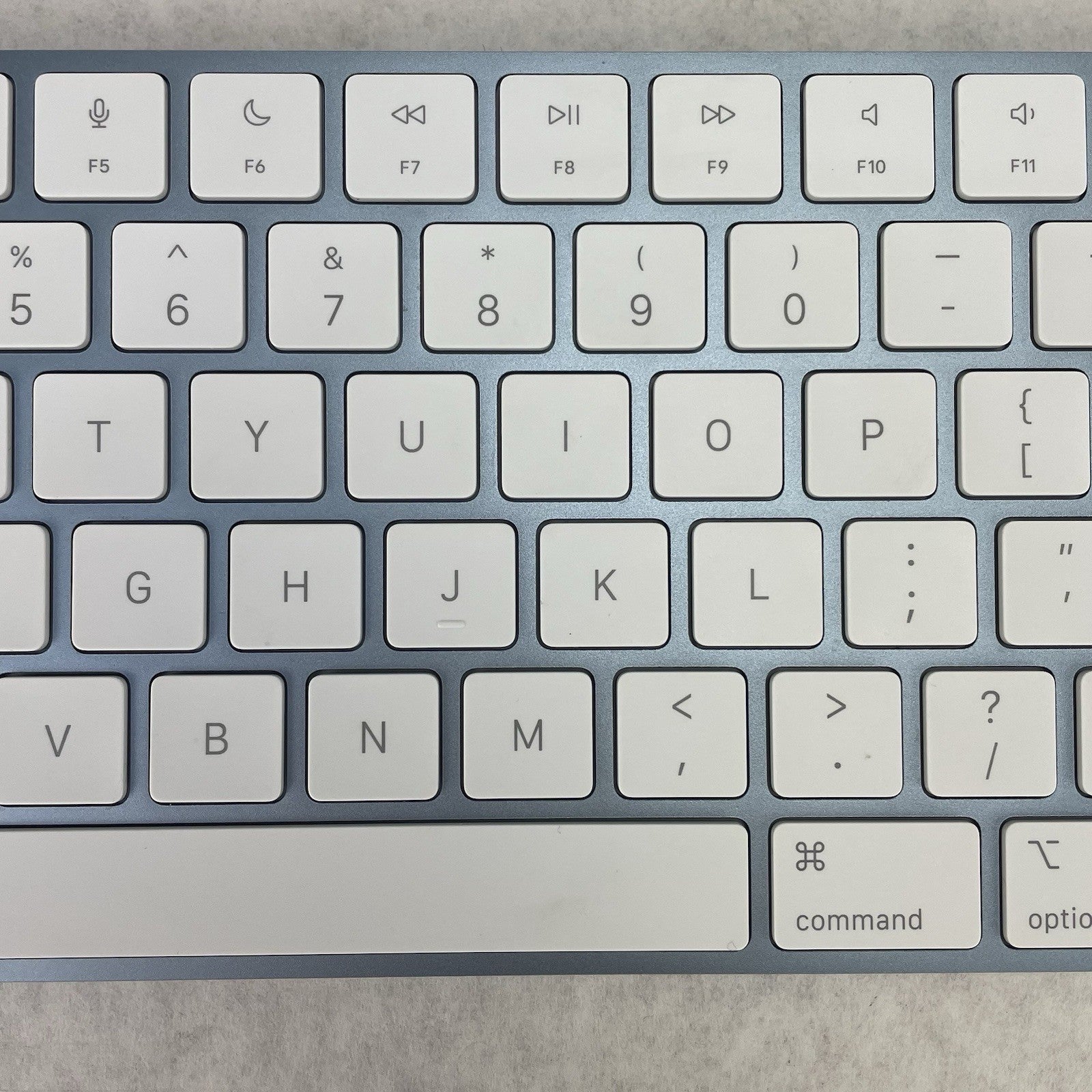 Apple Magic Keyboard A2520 Touch ID Numeric Keypad Blue4