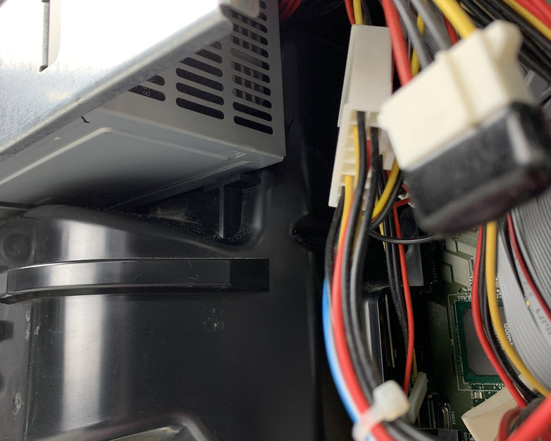 Dell Poweredge 1400 Intel Pentium iii 1.13 GHz 16 GB Ram No OS No HDD No Front