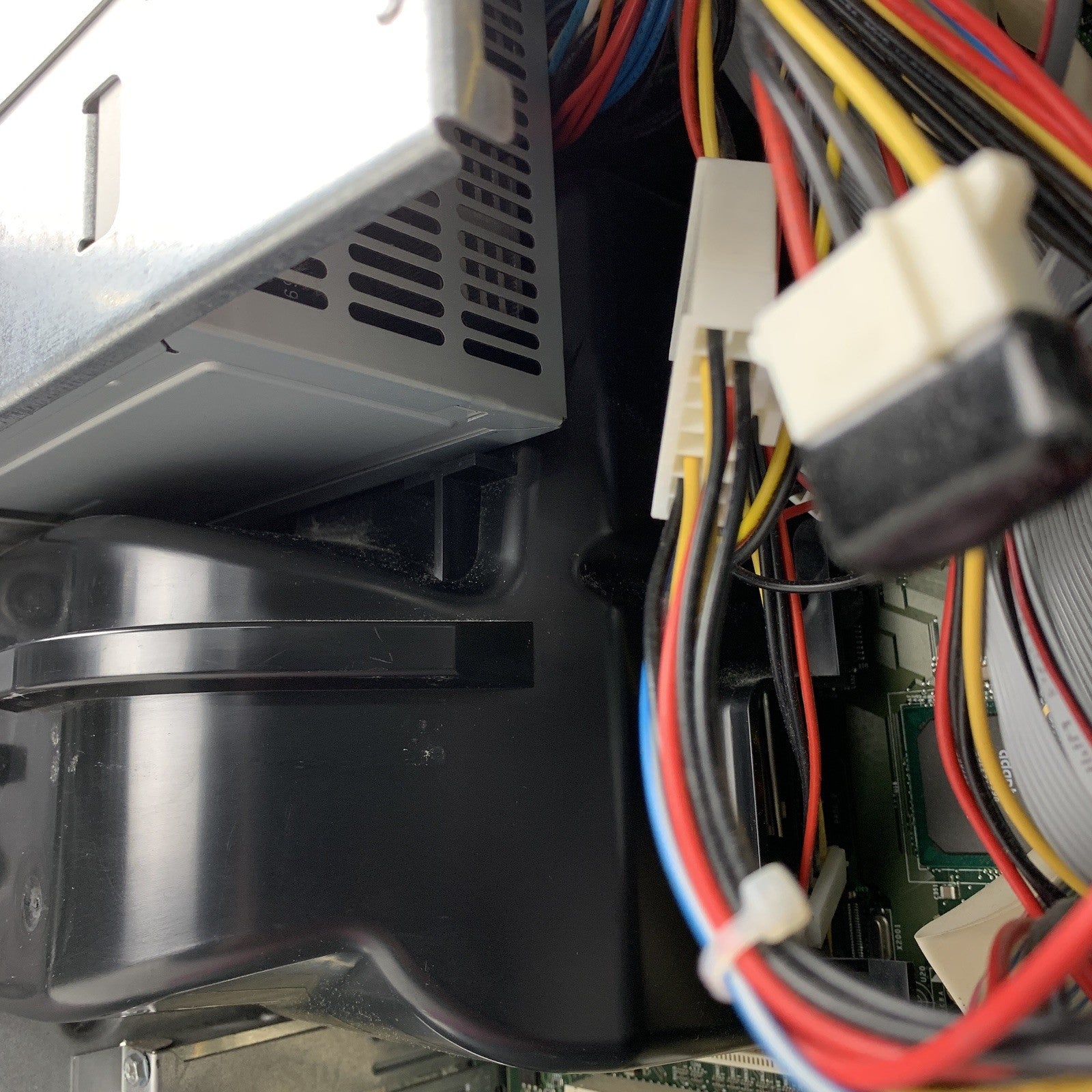 Dell Poweredge 1400 Intel Pentium iii 1.13 GHz 16 GB Ram No OS No HDD No Front