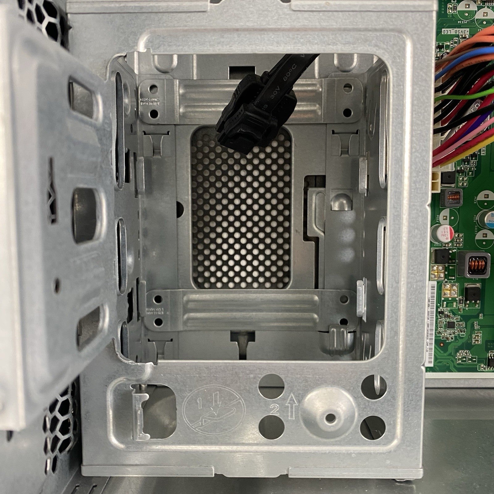 HP Pavilion P7-1017c MT Intel Core i3-2100 3.1GHz 4GB RAM No HDD No OS