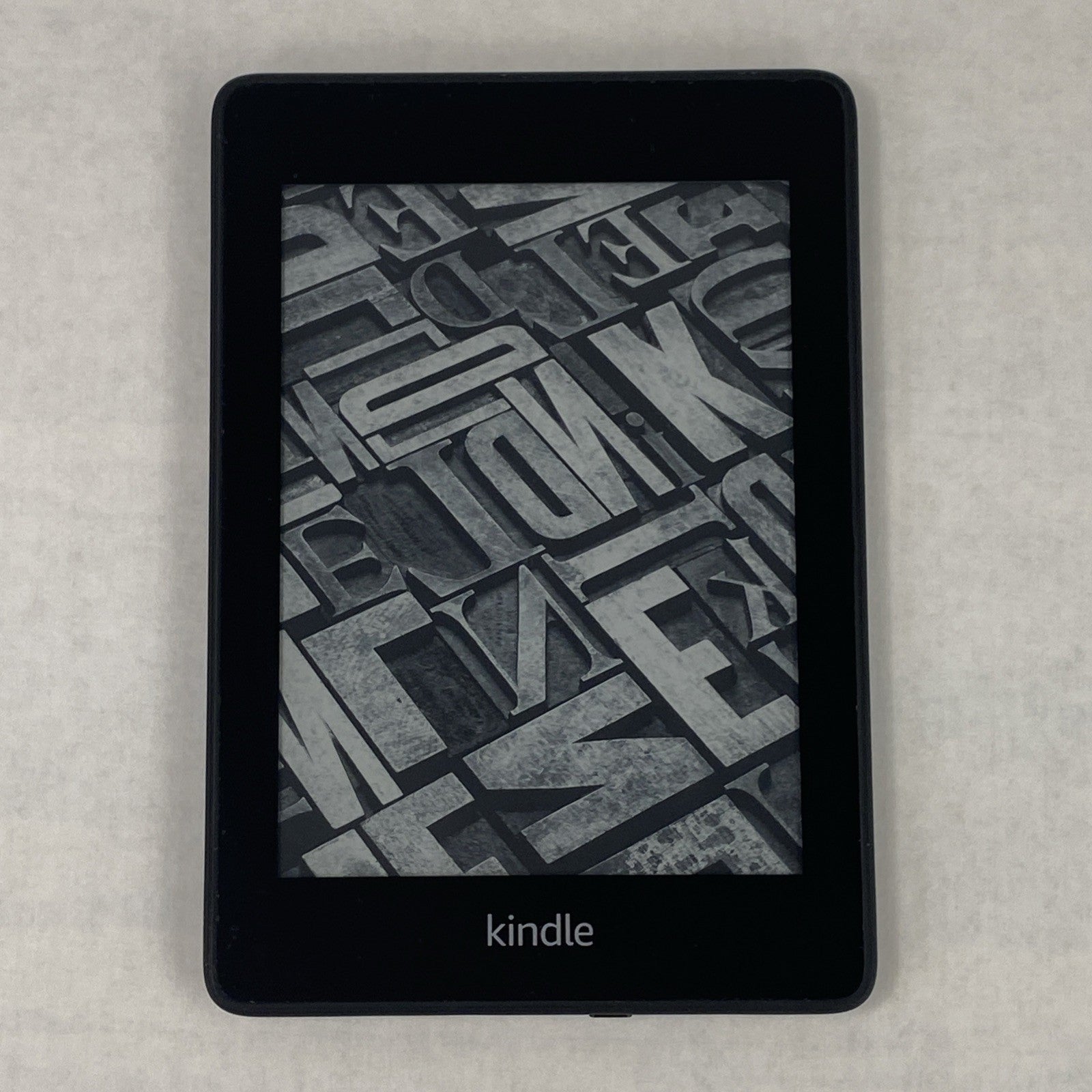 Amazon Kindle Paperwhite PQ94WIF 10th Generation 32GB 6" Wifi Black