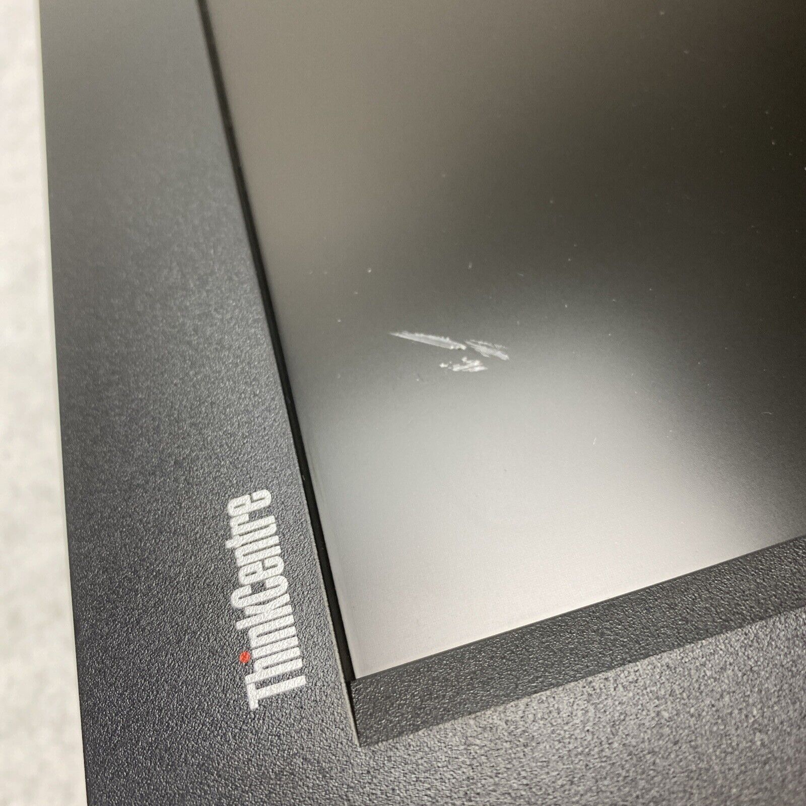 Lenovo ThinkCentre M72z 20" AIO I5-3470S 2.90GHz 4GB RAM No Stand No HDD No OS