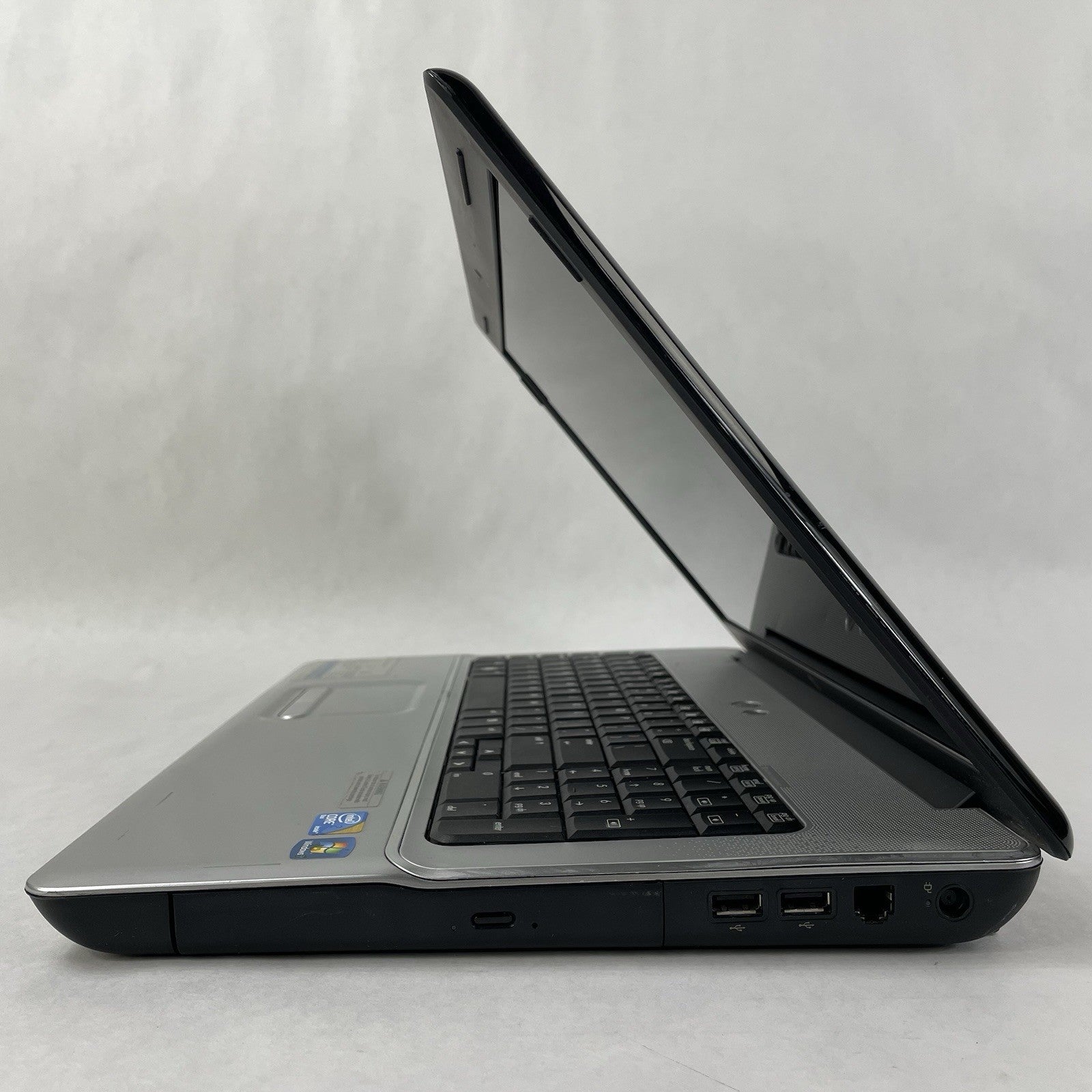 HP G71 NoteBook 16.9" Core 2 Duo t6600 2.20 GHz 4 GB RAM No SSD/OS/AC/Battery5