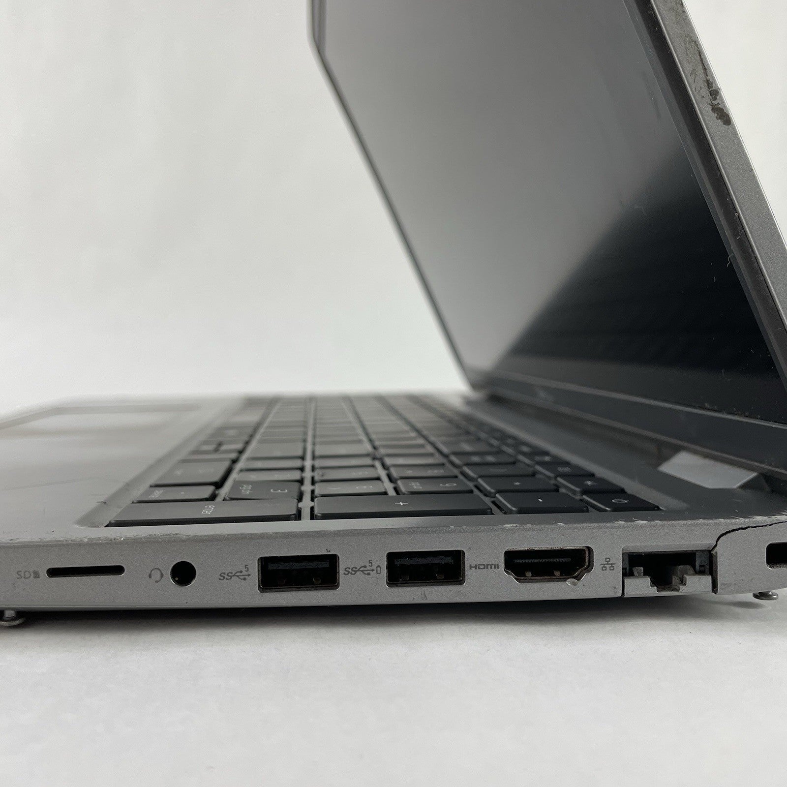 Dell Latitude 5550 15.6" Ultra 7 155U 2.10 GHz No SSD/OS/AC/RAM - READ7