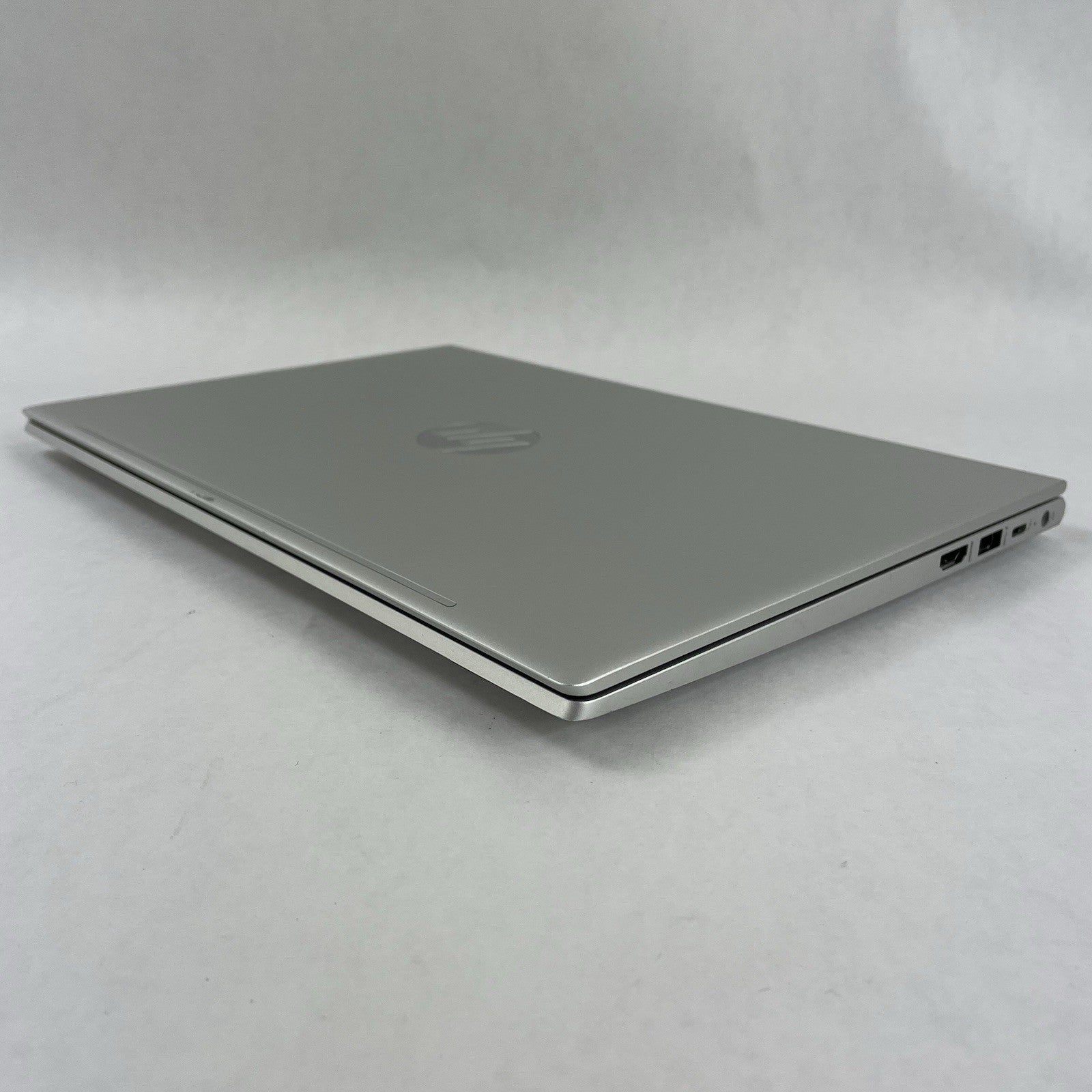 HP ProBook 630 G8 13.3" i7-1165G7 2.60 GHz 8 GB RAM No SSD/OS/AC10