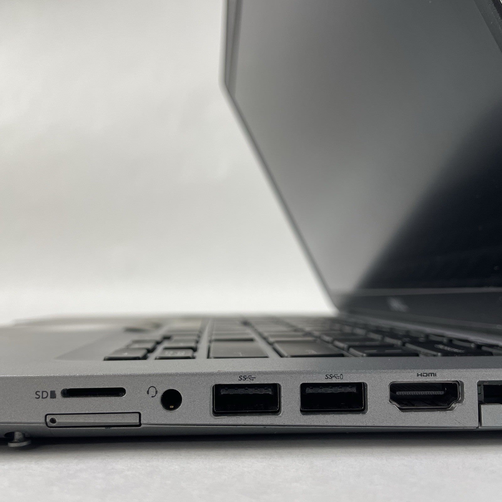 Dell Latitude 5410 14" i7-10610U 1.80 GHz 8 GB RAM No SSD/OS/AC/Batt - READ10