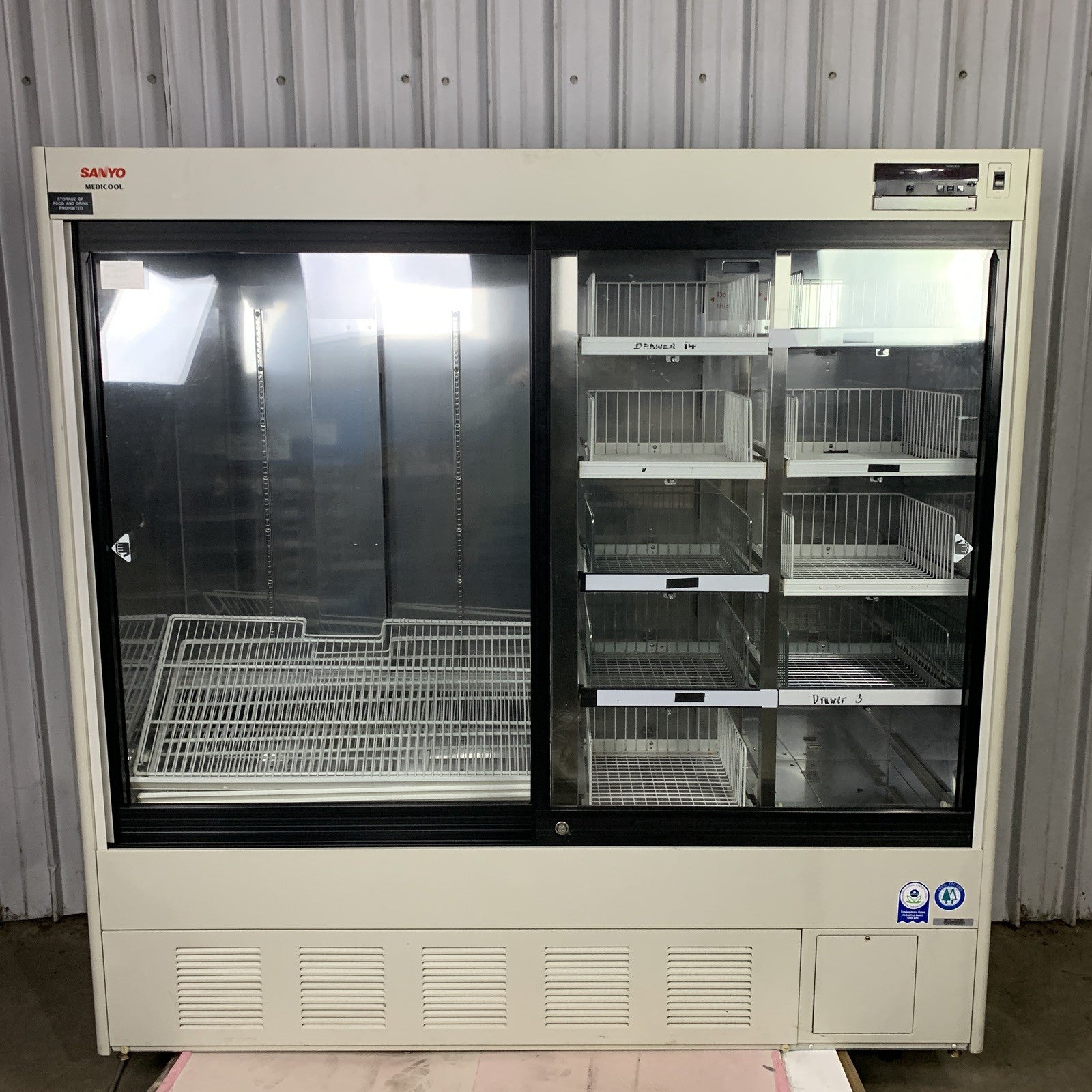 Sanyo MPR-1013r Medicool Pharmaceutical Refrigerator 1034L 115V Powers Cools