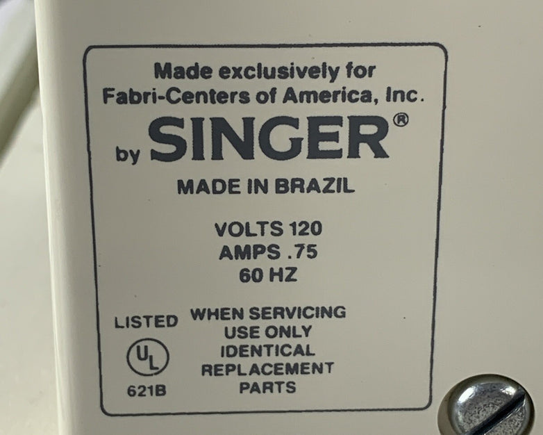 Singer Sonata 6610 Sewing Machine Powers and Runs w/ Cover Case and Manual