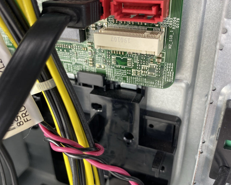 Lenovo ThinkCentre M920s SFF Intel Core i7-8700 3.20GHz 8GB RAM No HDD No OS