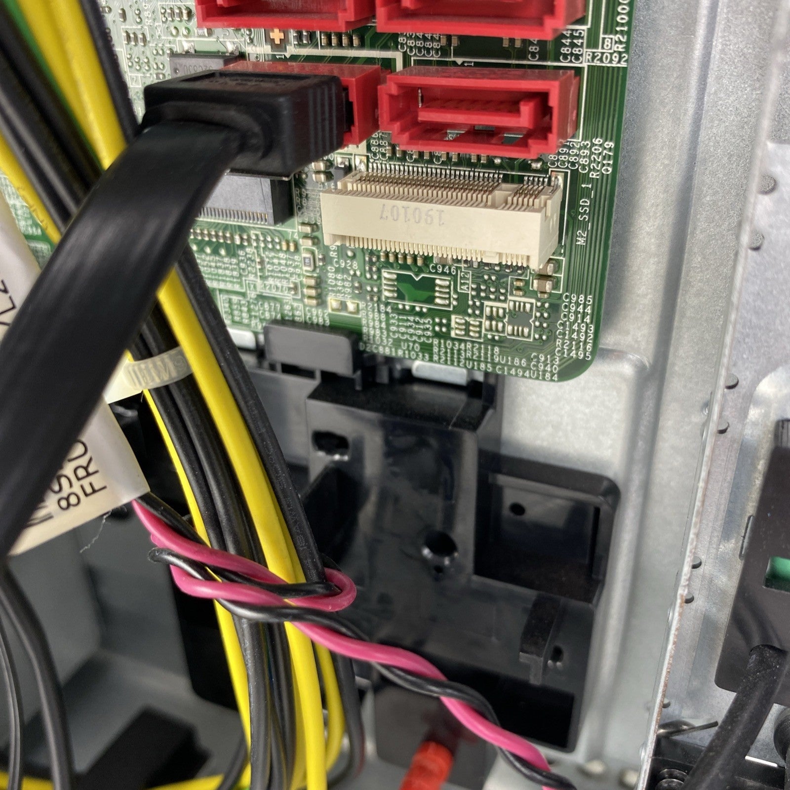 Lenovo ThinkCentre M920s SFF Intel Core i7-8700 3.20GHz 8GB RAM No HDD No OS