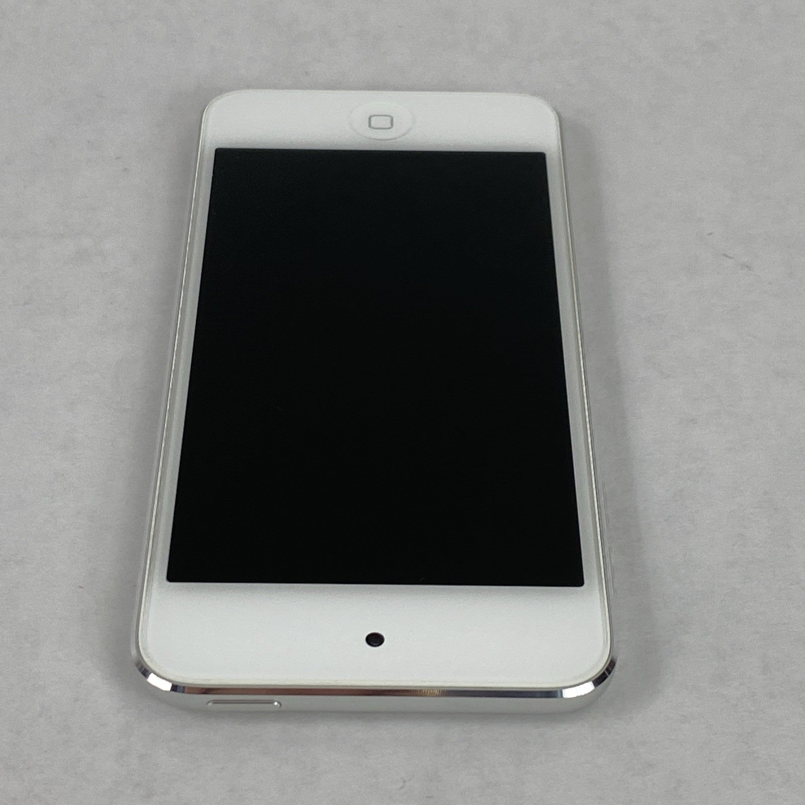Apple iPod Touch 6th Gen A1574 32GB 4" Silver IOS 12.5.76