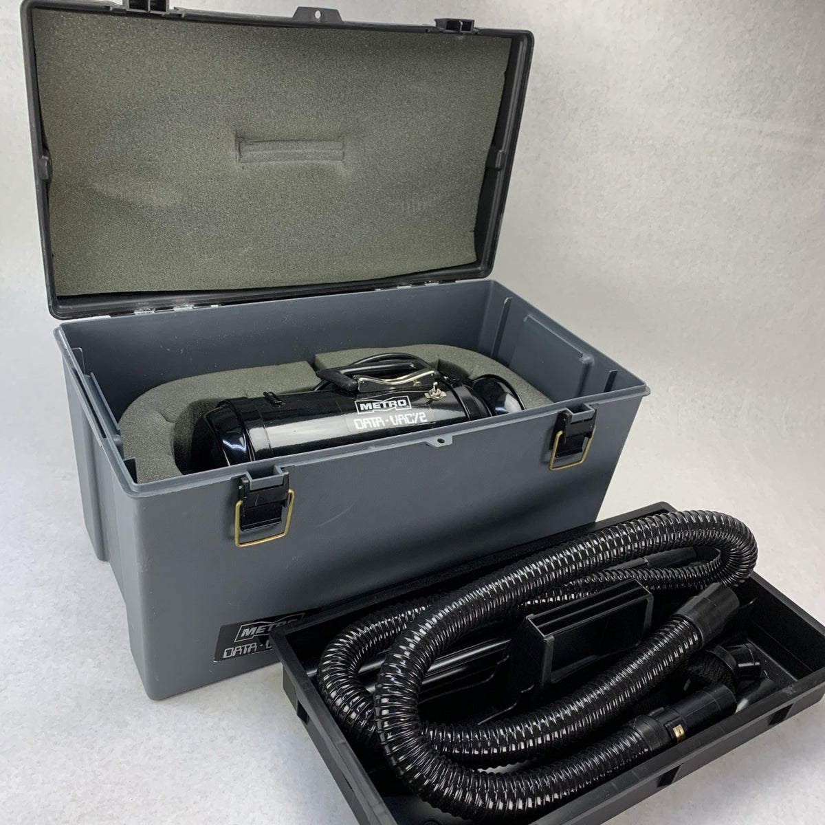 Metro DataVac 2  MDV-2 Pro Portable Vacuum Kit with Accessories - Tested7