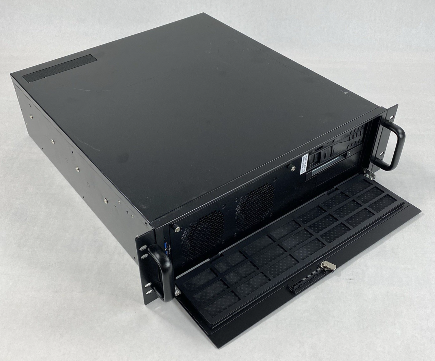 Advantech HPC-7320MB-00XE 3U Compact Rackmount Chassis